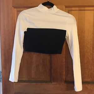 TOBI Black/white long sleeve crop top
